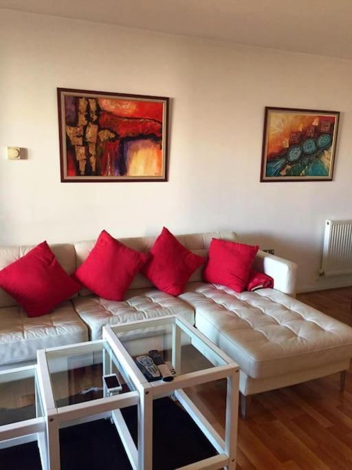 1 Bedroom Flat Near Excel, O2, Canary Wharf - Londra Dış mekan fotoğraf