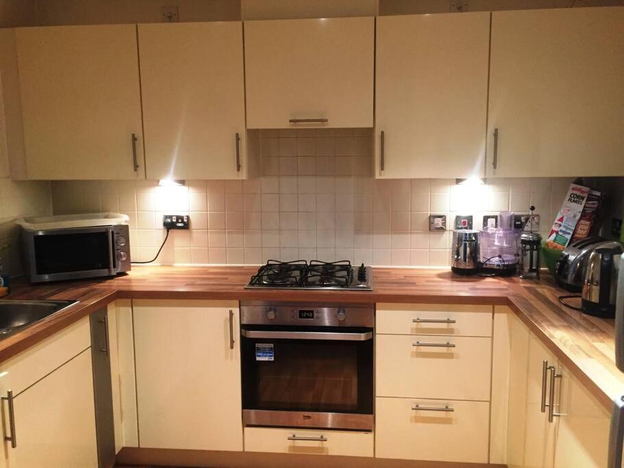 1 Bedroom Flat Near Excel, O2, Canary Wharf - Londra Dış mekan fotoğraf