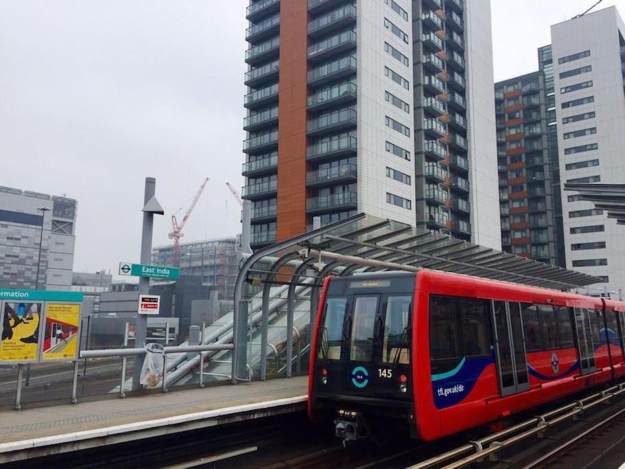 1 Bedroom Flat Near Excel, O2, Canary Wharf - Londra Dış mekan fotoğraf