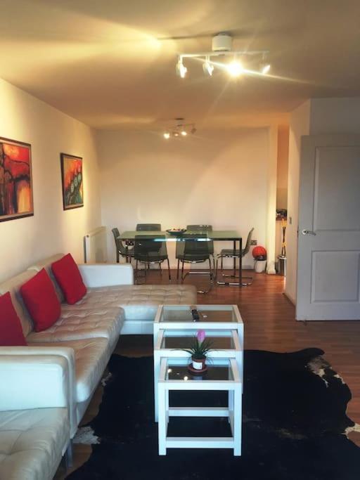 1 Bedroom Flat Near Excel, O2, Canary Wharf - Londra Dış mekan fotoğraf